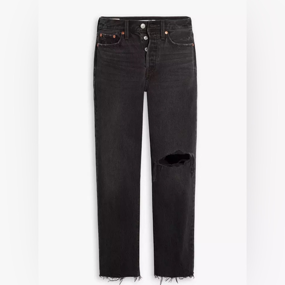 Levi’s Wedgie Straight Leg Jeans 26 Black Distressed Raw Hem Butt Lifting NWT